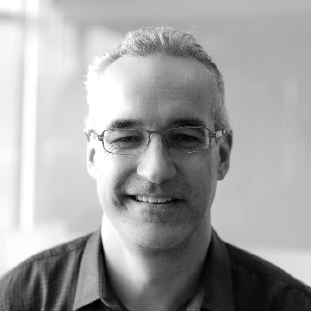 Olaf Kowalik headshot.